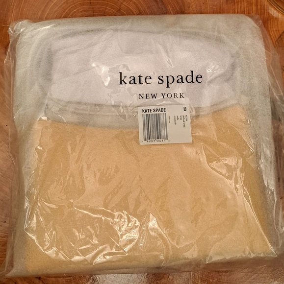 BRAND NEW W/TAGS KATE SPADE Crossbody - Picture 2 of 8
